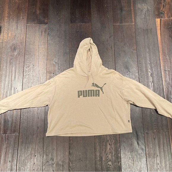 Puma Green Hoodie - Picture 1 of 4